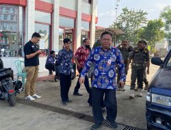Kadis Disdagkop-UKMP Senfry Oktovianus Turun Langsung Pantau Antrian SPBU Malili